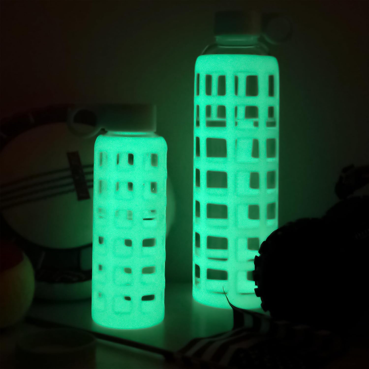 Thumbnail 6 de purifyou 22oz Glow Glass Water Bottle with Time Markings and Silicone Sleeve