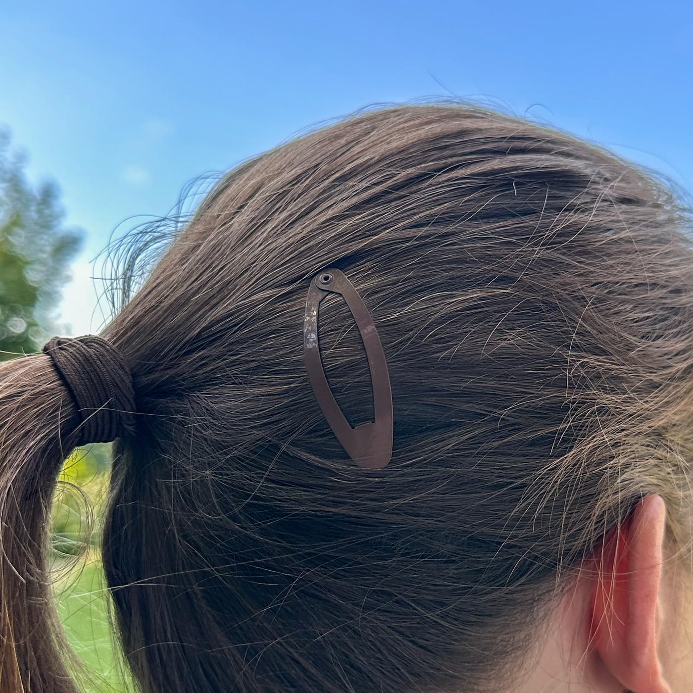 Detalle 2 de Haarallerliebst Haarspangen Oval 5 cm, 20 Stück in Braun mit Aufbewahrungsbox – Unsichtbarer Halt für Kinder und Damen
