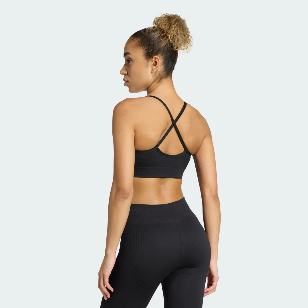 Detalle 2 de Sujetador de punto para entrenamientos de bajo impacto Essentials de Adidas