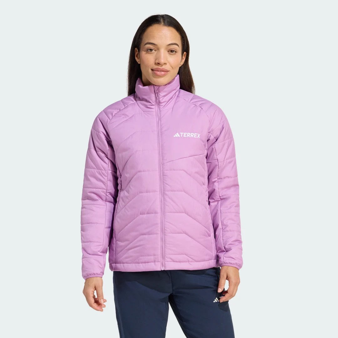Detalle de Chaqueta Terrex Multi Synthetic Insulated de Adidas — versátil y ligera para outdoor