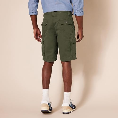 Thumbnail 2 de Amazon Essentials Men's Classic Fit 10" Cargo Shorts with Pockets (Dark Olive, 40W)