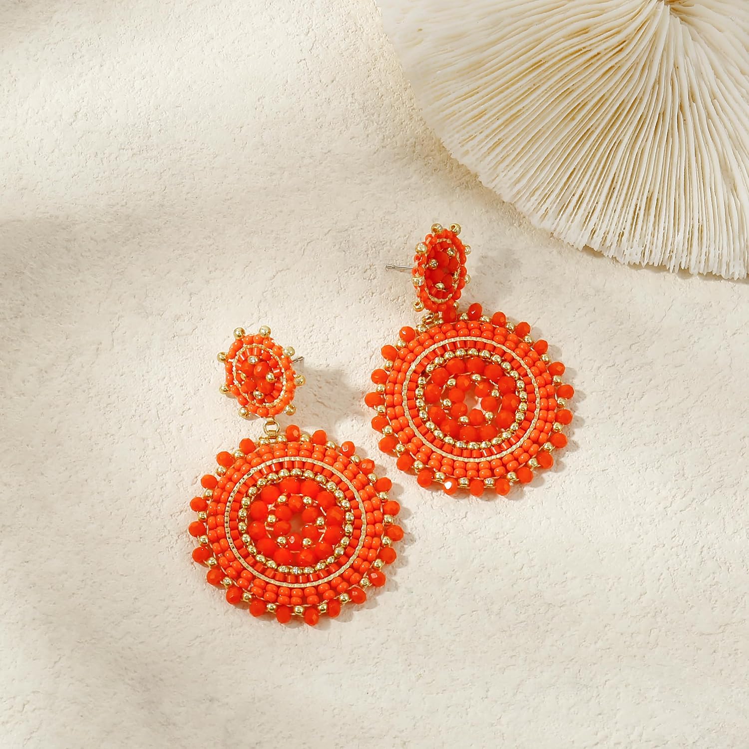 Detalle de Damen-Perlenohrringe mit Rocailles – Boho-Statement, handgefertigt