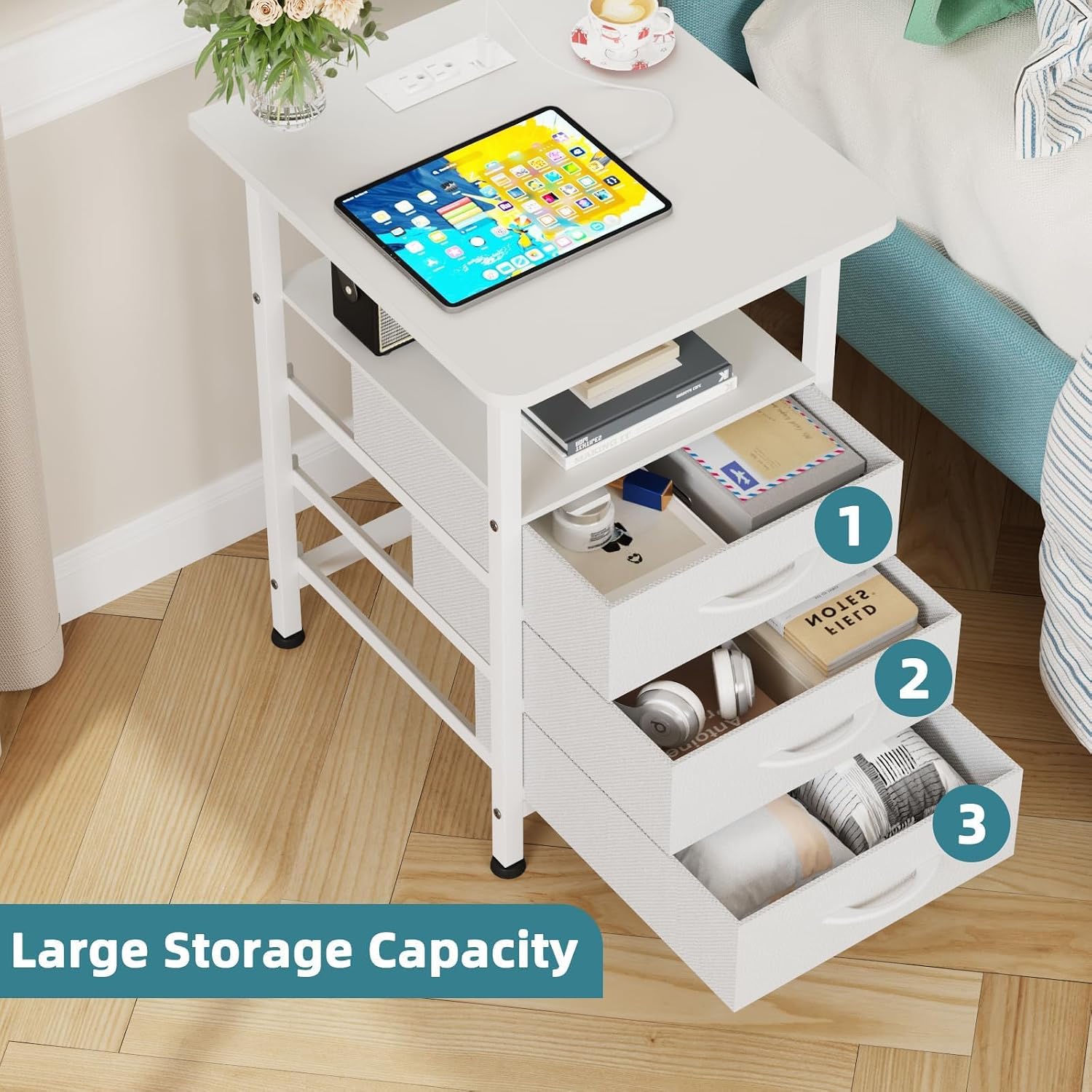 Detalle 1 de GYIIYUO Night Stand Set 2 with 19" x 15" Tabletop, 3 Drawers & Charging Ports