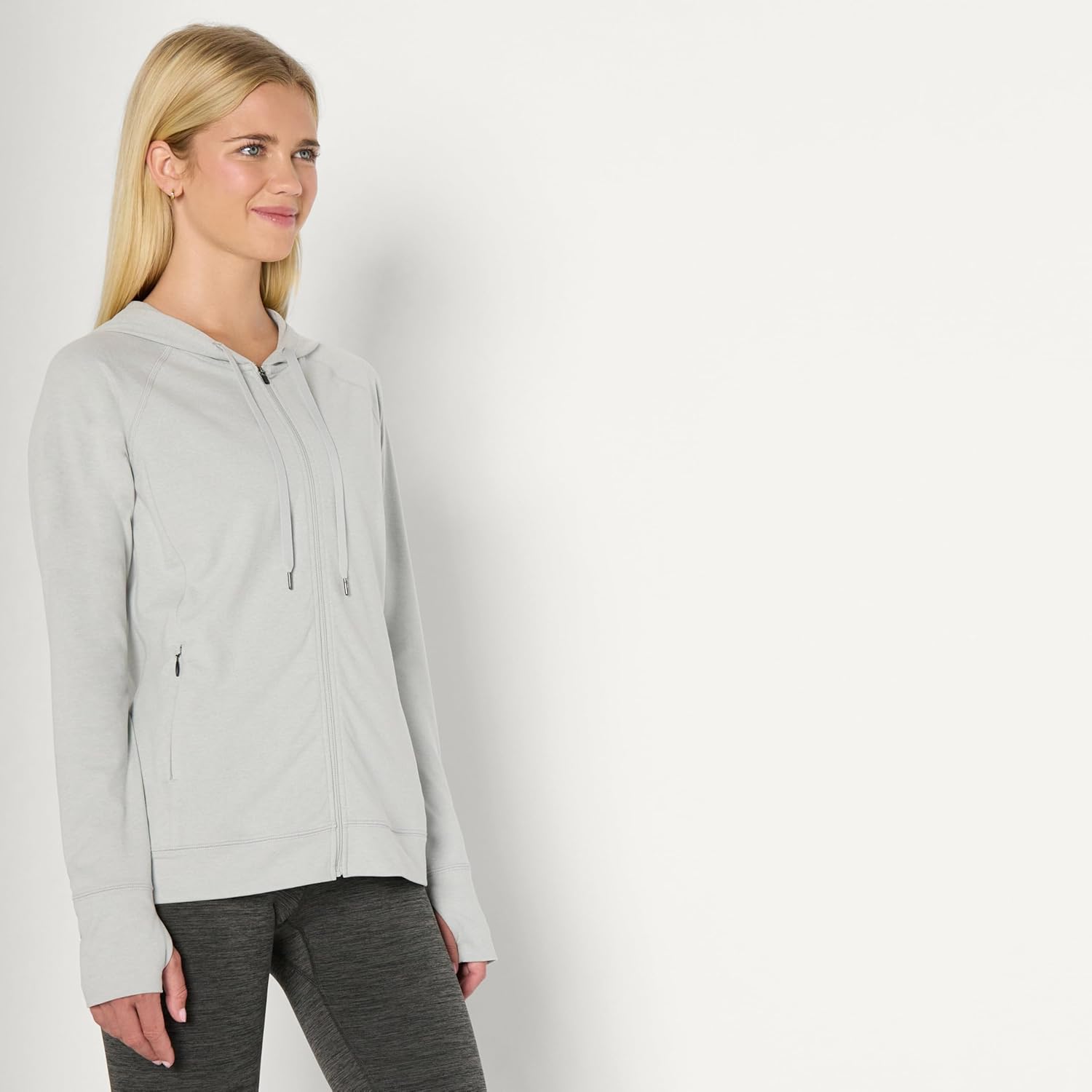 Thumbnail 1 de Amazon Essentials Women’s Athletic Soft Performance Lightweight Zip-Up Workout Hoodie Jacket