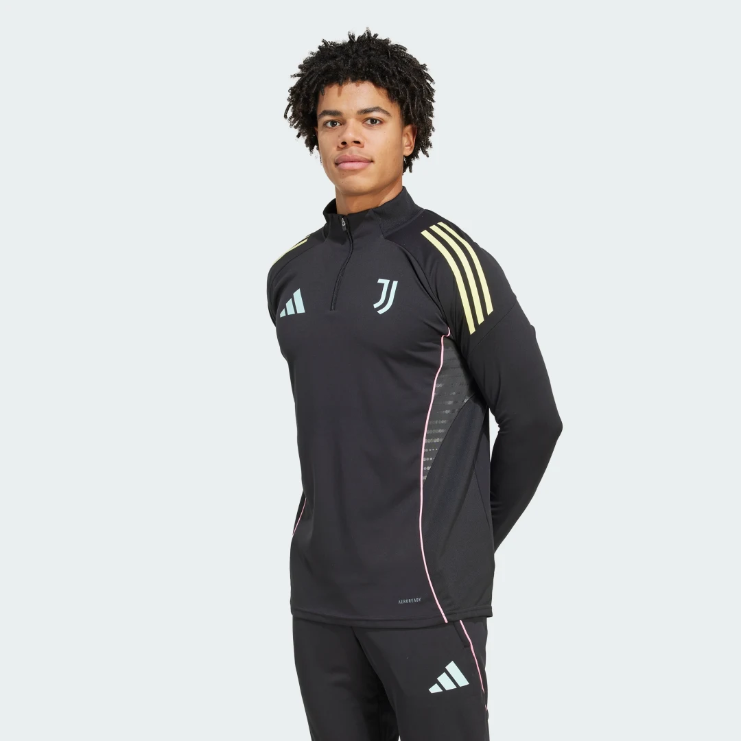 Detalle de Sudadera entrenamiento Juventus Tiro 25 Competition de Adidas — entreno con estilo negro