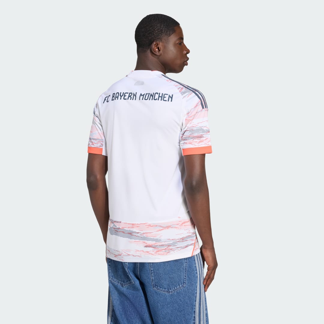 Thumbnail 1 de Camiseta FC Bayern 25/26, segunda equipación blanca de Adidas: guía de compra