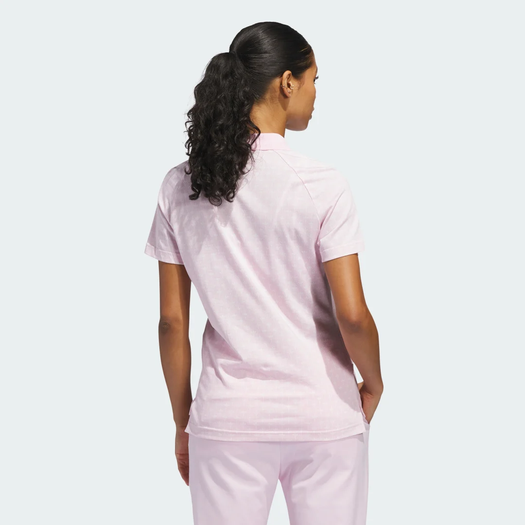 Detalle 2 de Polo trébol Originals All Over de Adidas (rosa) – estilo casual con identidad de la marca