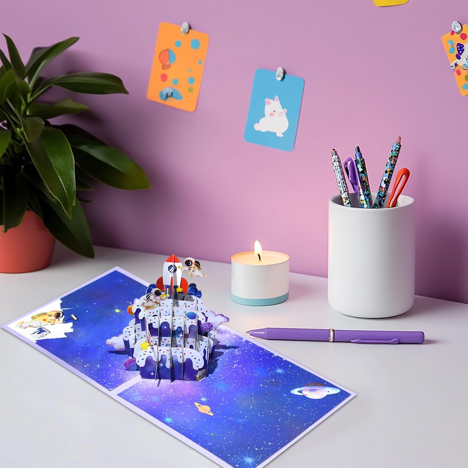 Thumbnail 6 de Rakete und Astronaut Pop-Up Geburtstagskarte – originelles Weltraum-Design mit Notizkarten