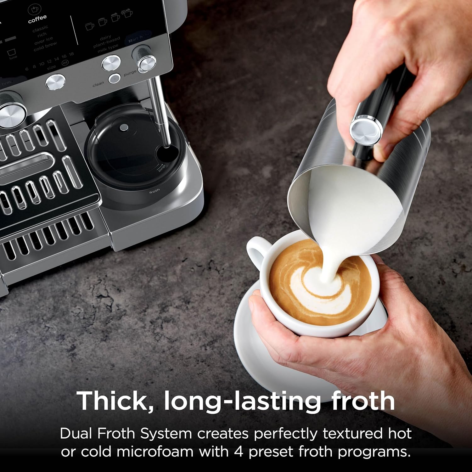 Detalle 2 de Ninja Luxe Premier 3-in-1 Coffee Machine (Gun Metal ES601UKGM) with built-in grinder and milk frother