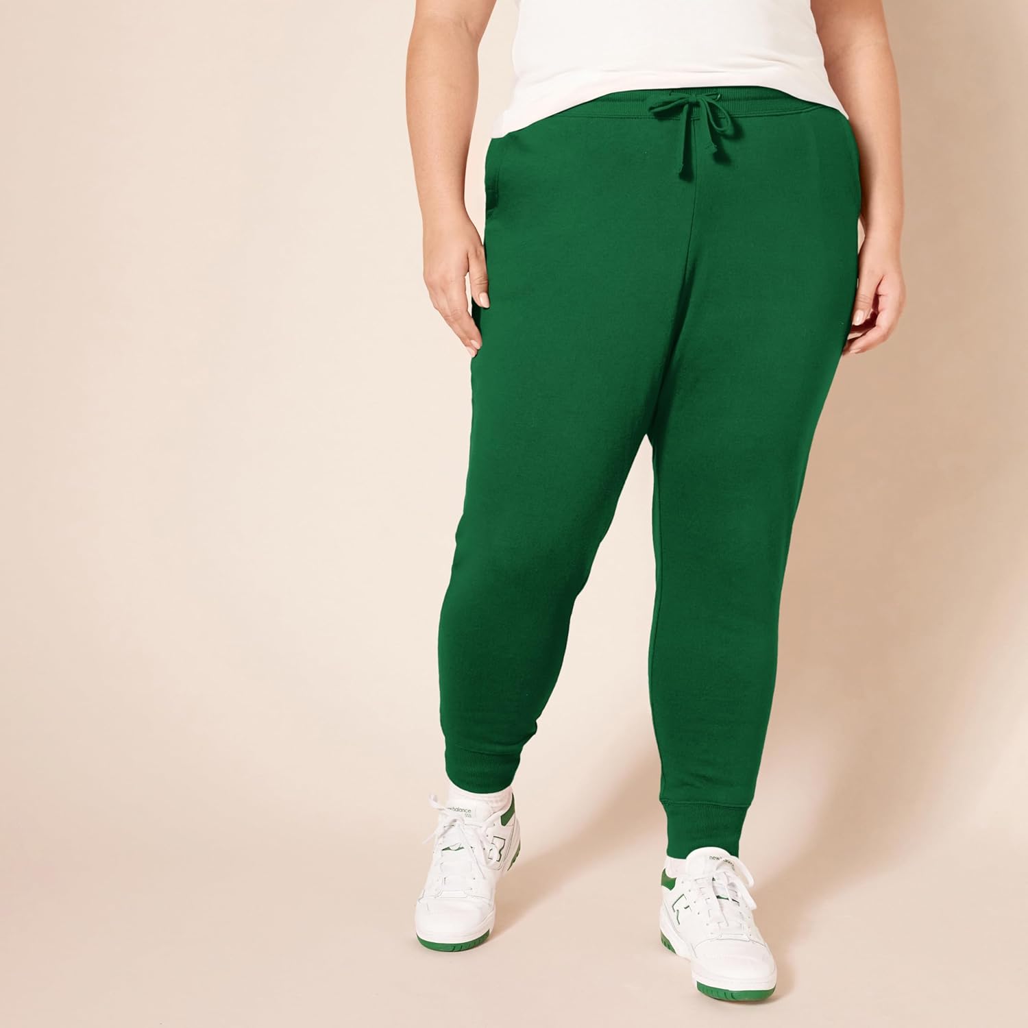 Thumbnail 4 de Amazon Essentials Women's Fleece Cuffed Jogging Bottoms (Available in Plus Size)