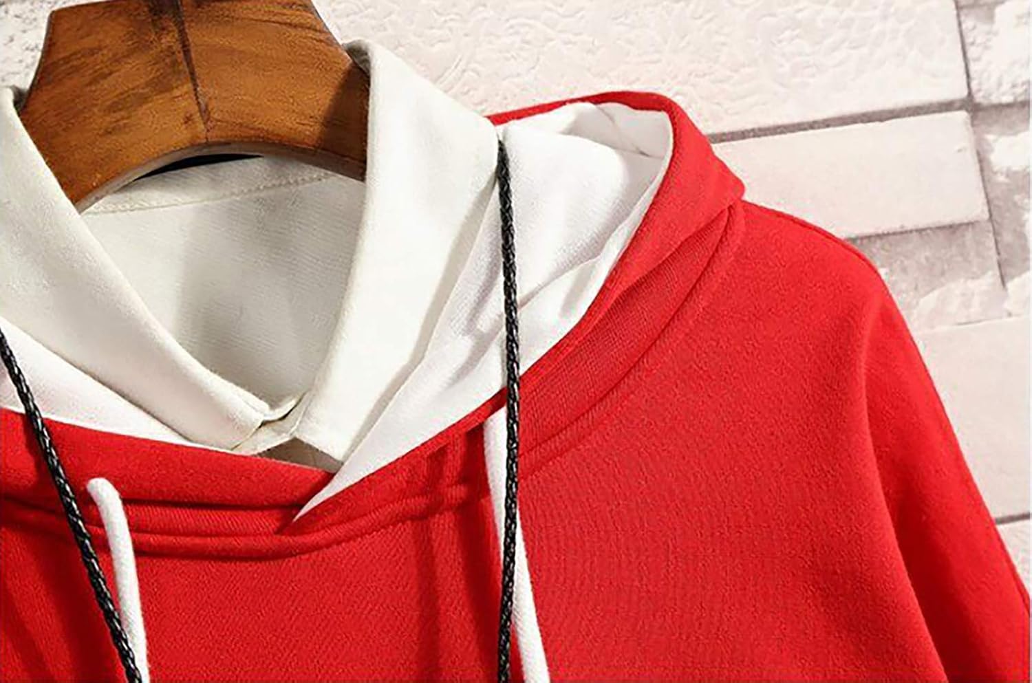 Detalle de Hello MrLin Herren Techwear Hoodie Patchwork – Streetwear mit 3D-Drucklogo