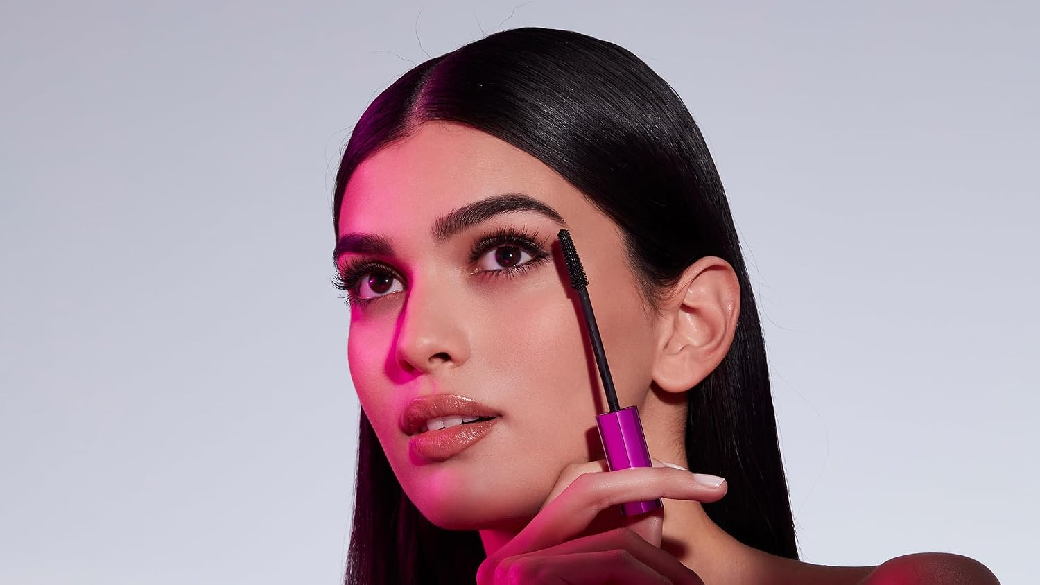 Detalle de Pupa Mascara Vamp! Lash Extender Extra Black – 3D-Verlängerung mit Rizinusöl, 14 ml