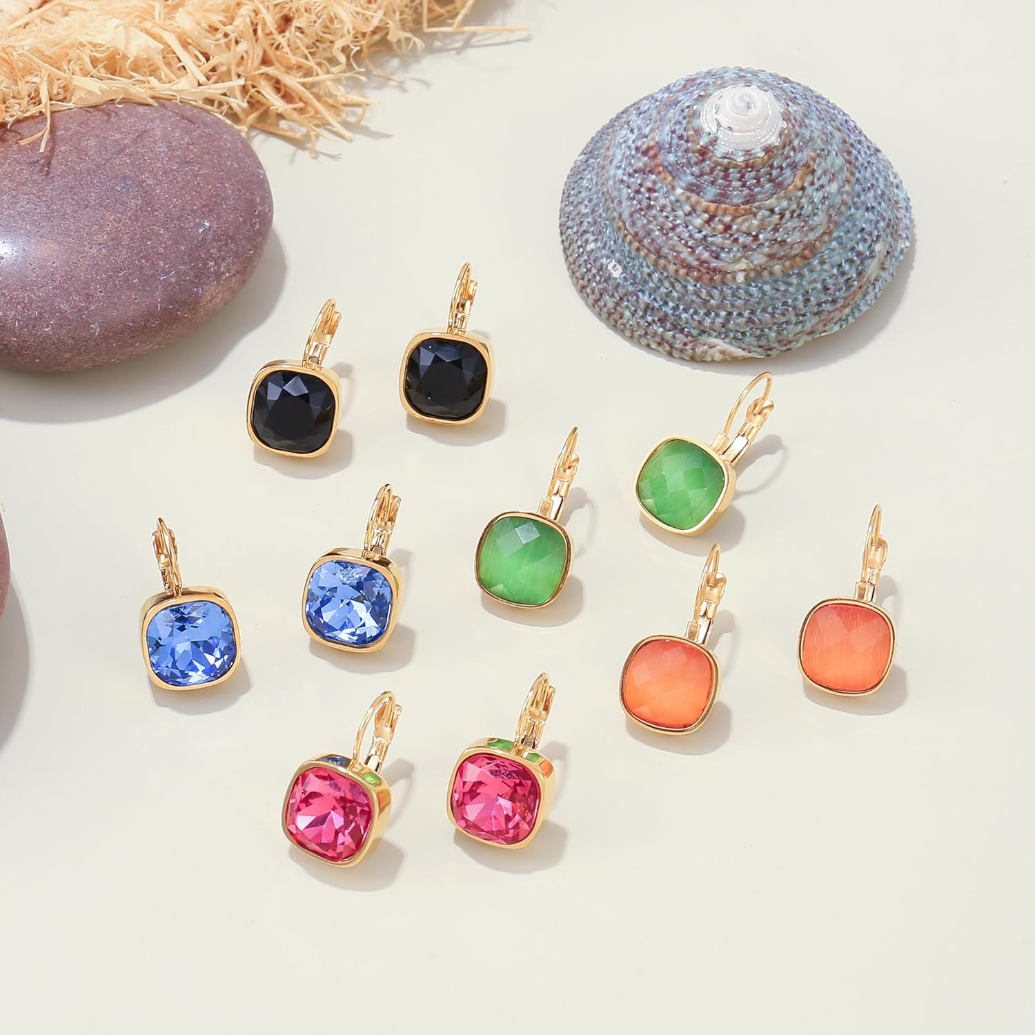 Thumbnail 3 de Bunte Kristall baumeln Tropfen Ohrringe – 18 Karat vergoldete zierliche Huggie Hoops mit quadratischer Vintage-Optik