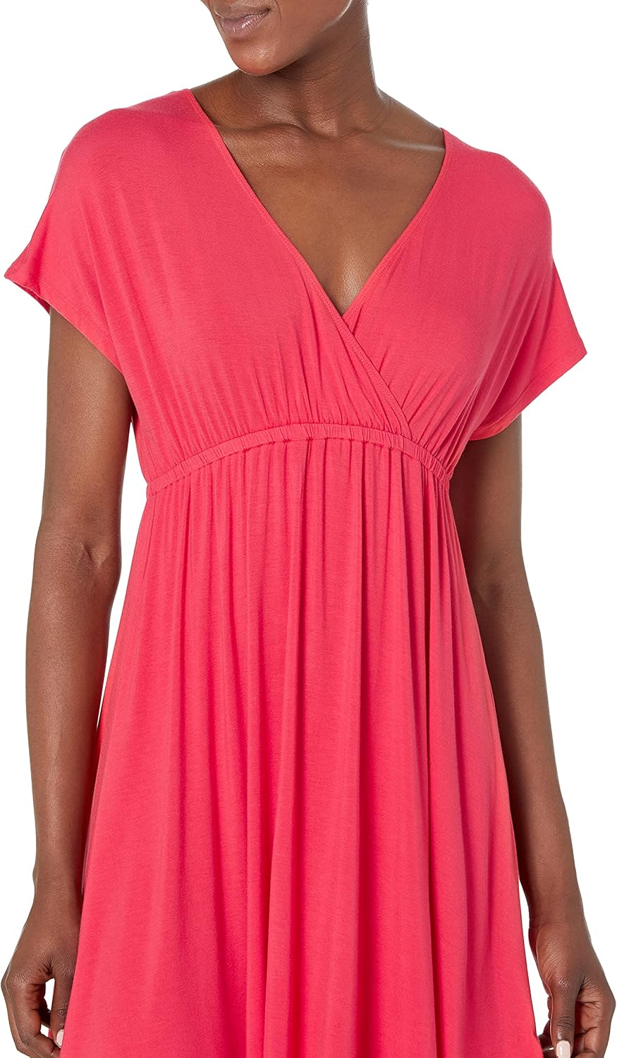 Thumbnail 2 de Amazon Essentials Damen Surplice-Kleid (Erhältlich in Übergröße) – LENZING ECOVERO
