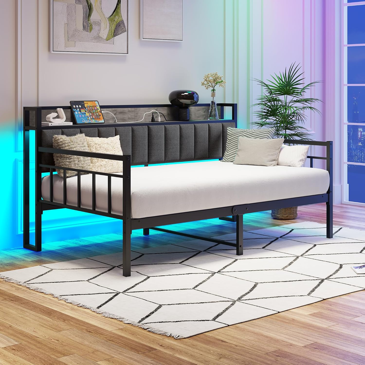 Detalle de BOFENG Twin Daybed Frame with LED Lighting, Charging Station and Storage Headboard