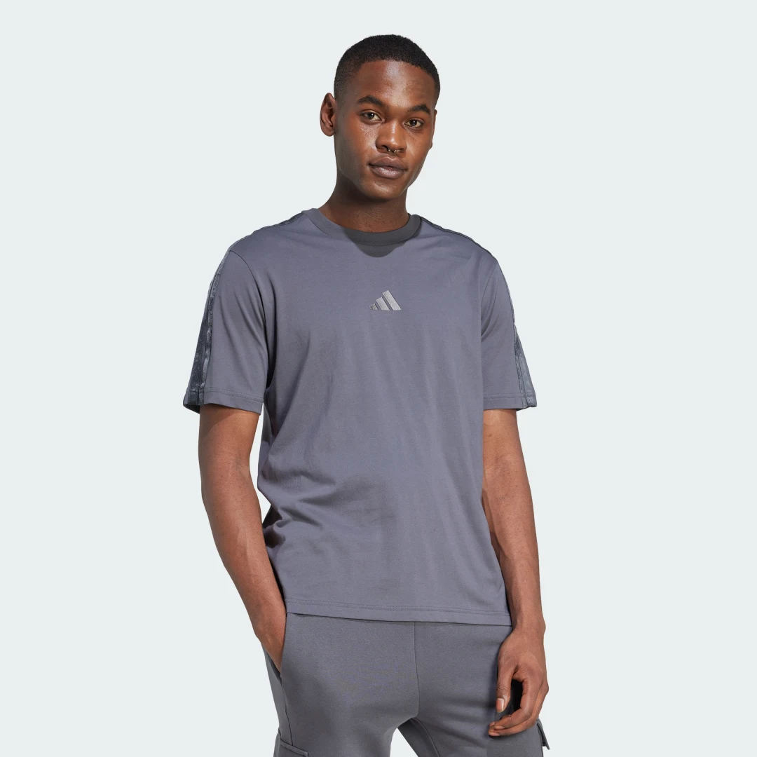 Detalle de Camiseta AOP Colourblock de Adidas