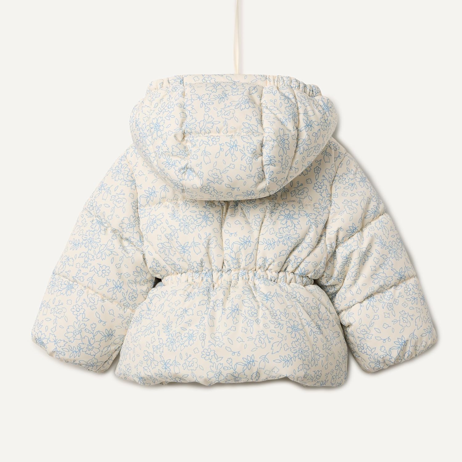 Detalle de Amazon Essentials x Sofia Grainge Girls' Water-Repellent Hooded Puffer Jacket