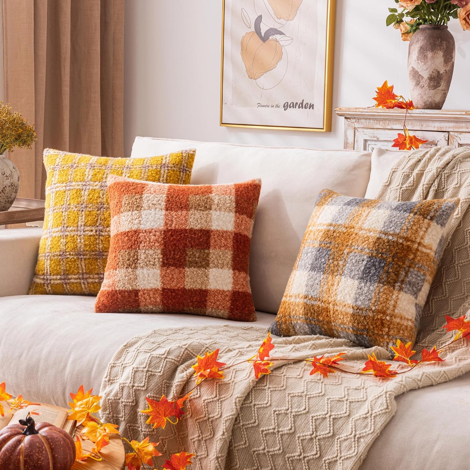 Detalle 2 de AQOTHES Decorative Pillow Covers 18x18 Inch