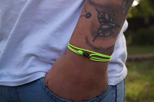 Detalle de Made by Nami Bracciale Sottile Da Uomo e Donna con Chiusura a Clip – Minimalismo Made in USA, Textured Cord e Chiusura in Acciaio