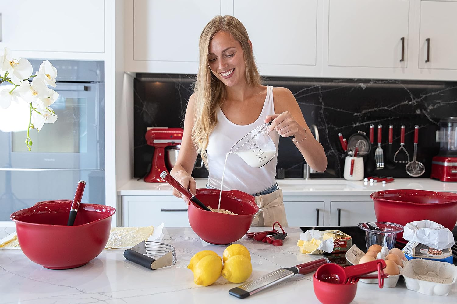 Thumbnail 5 de KitchenAid pastaschep van roestvrij staal, Empire Rood, met uitlekgaten