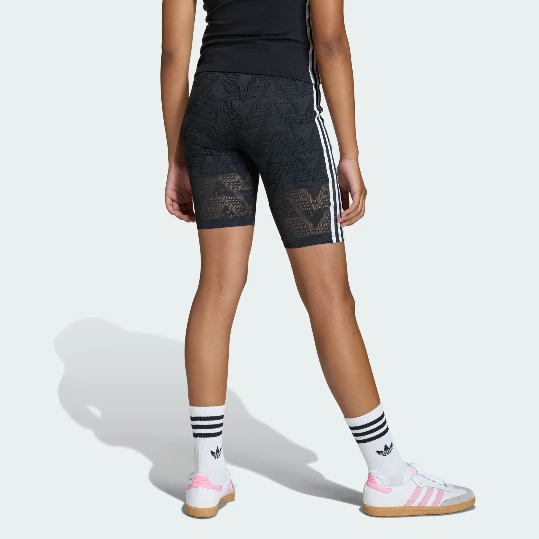 Detalle de Pantalón corto de ciclismo Lace de Adidas: para entrenamientos cómodos en rutas y carretera