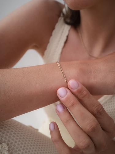 Detalle 2 de Purelei Fine Vintage Armband – Gedrehte Edelstahlfassung, 14K/18K Vergoldet, verstellbar 16–19 cm