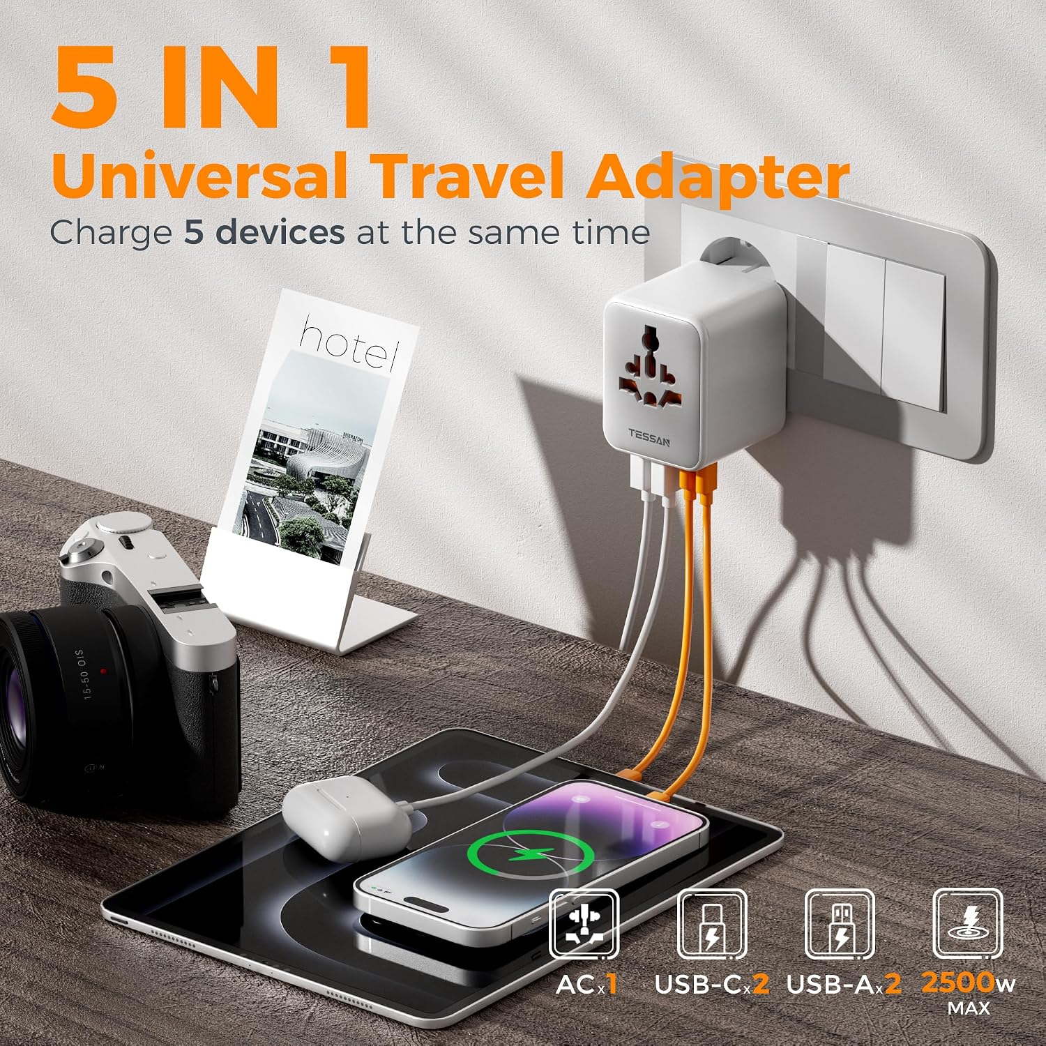 Detalle de TESSAN Universal Travel Adapter 2500W 🔌