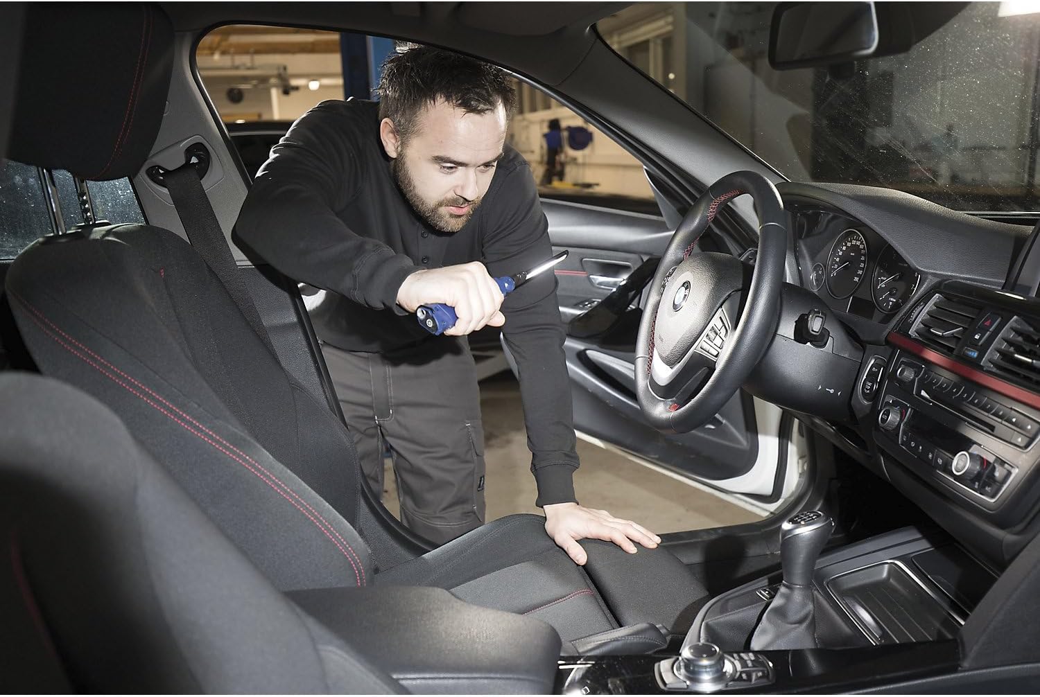 Detalle de Scangrip 03.5612 - Linterna Slim : précision et compacité au service de vos travaux