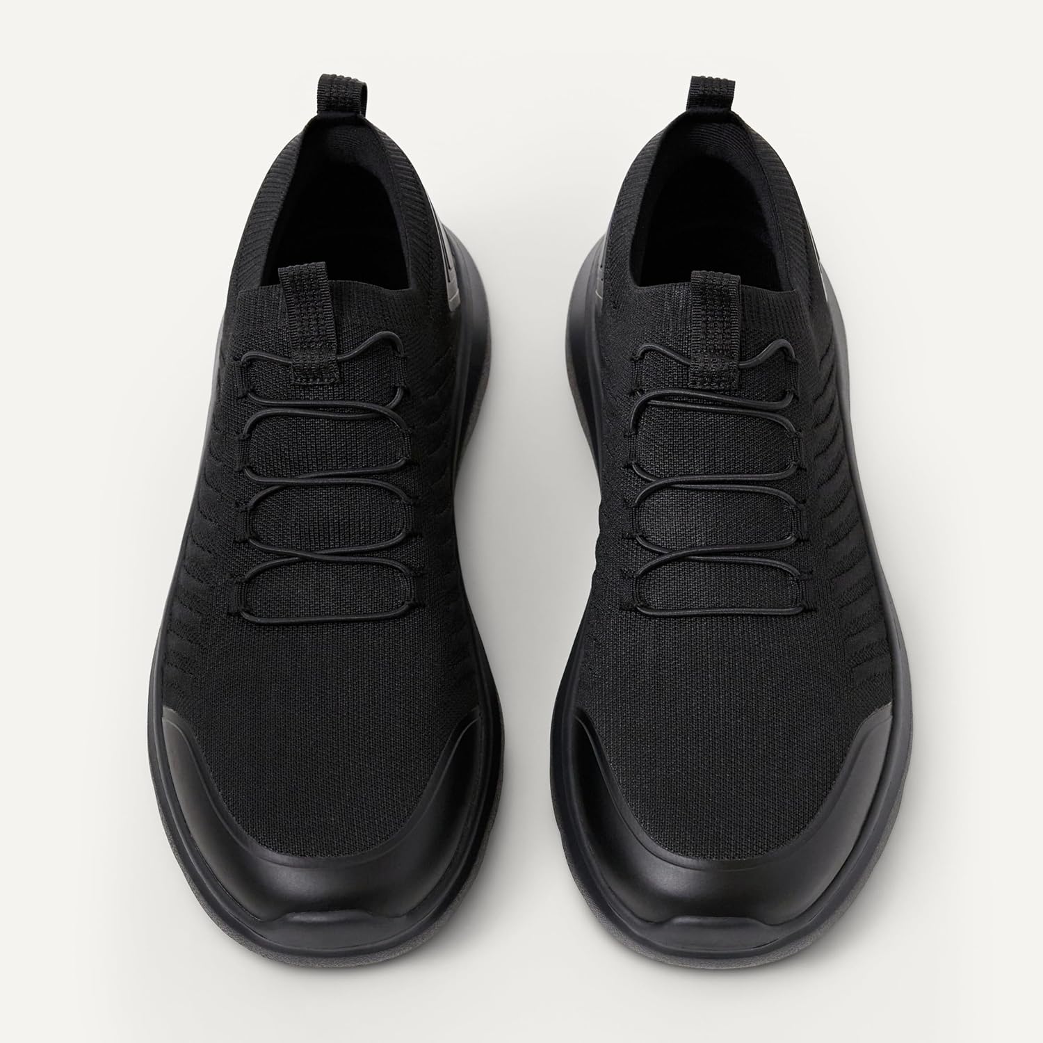 Detalle de Amazon Essentials Herren Leichte Strick-Laufschuhe – bequeme Alltags-Sport-Schuhe mit Memory-Schaum