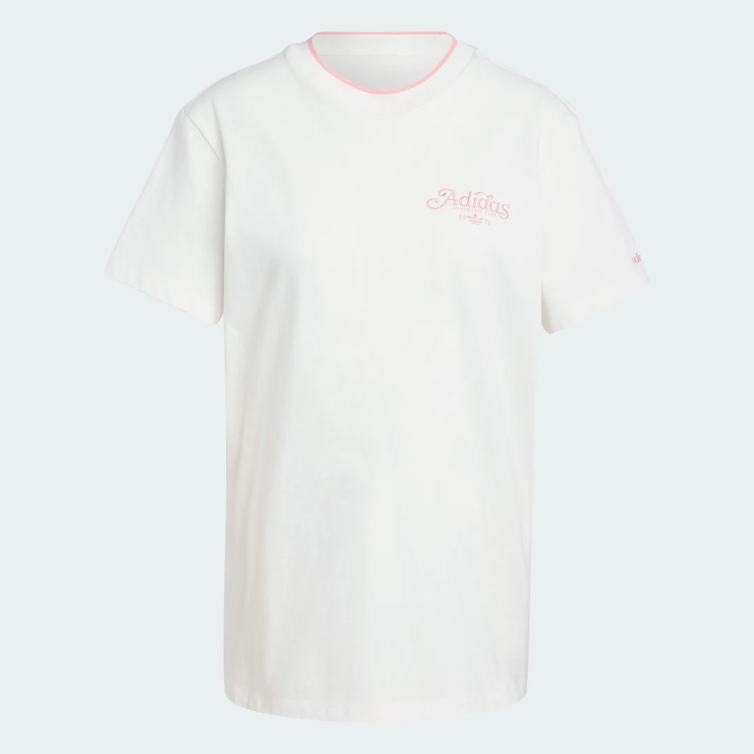 Detalle 2 de Camiseta Graphic Loose de Adidas: comodidad y estilo urbano en color blanco