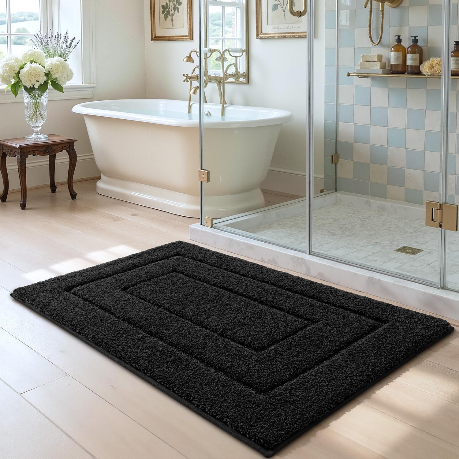 Detalle 2 de DEXI Bath Mat 60 x 110 cm: Extra Soft Microfibre, Non‑Slip Backing