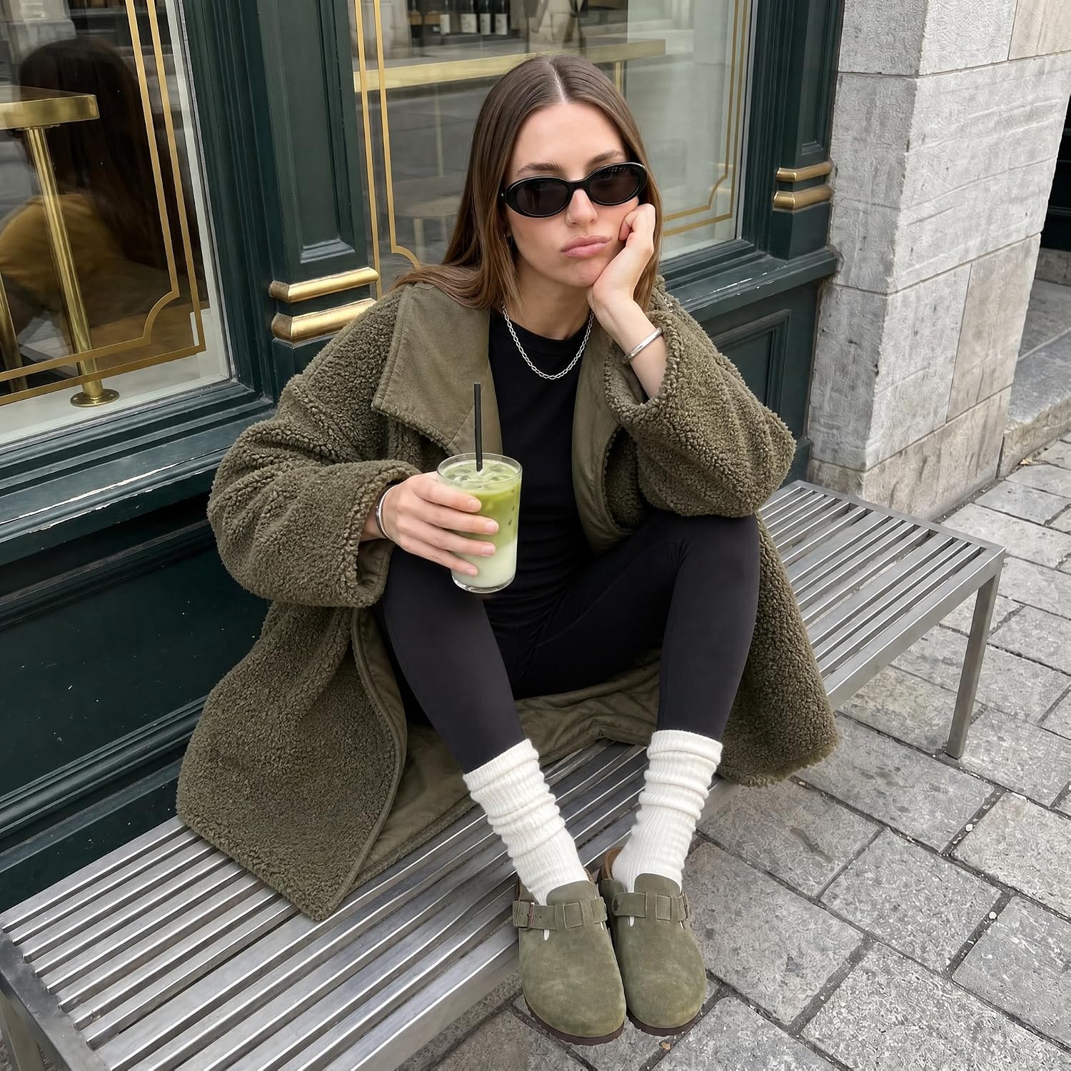 Detalle 2 de CUSHIONAIRE Hana suede leather clog slip-on 👡