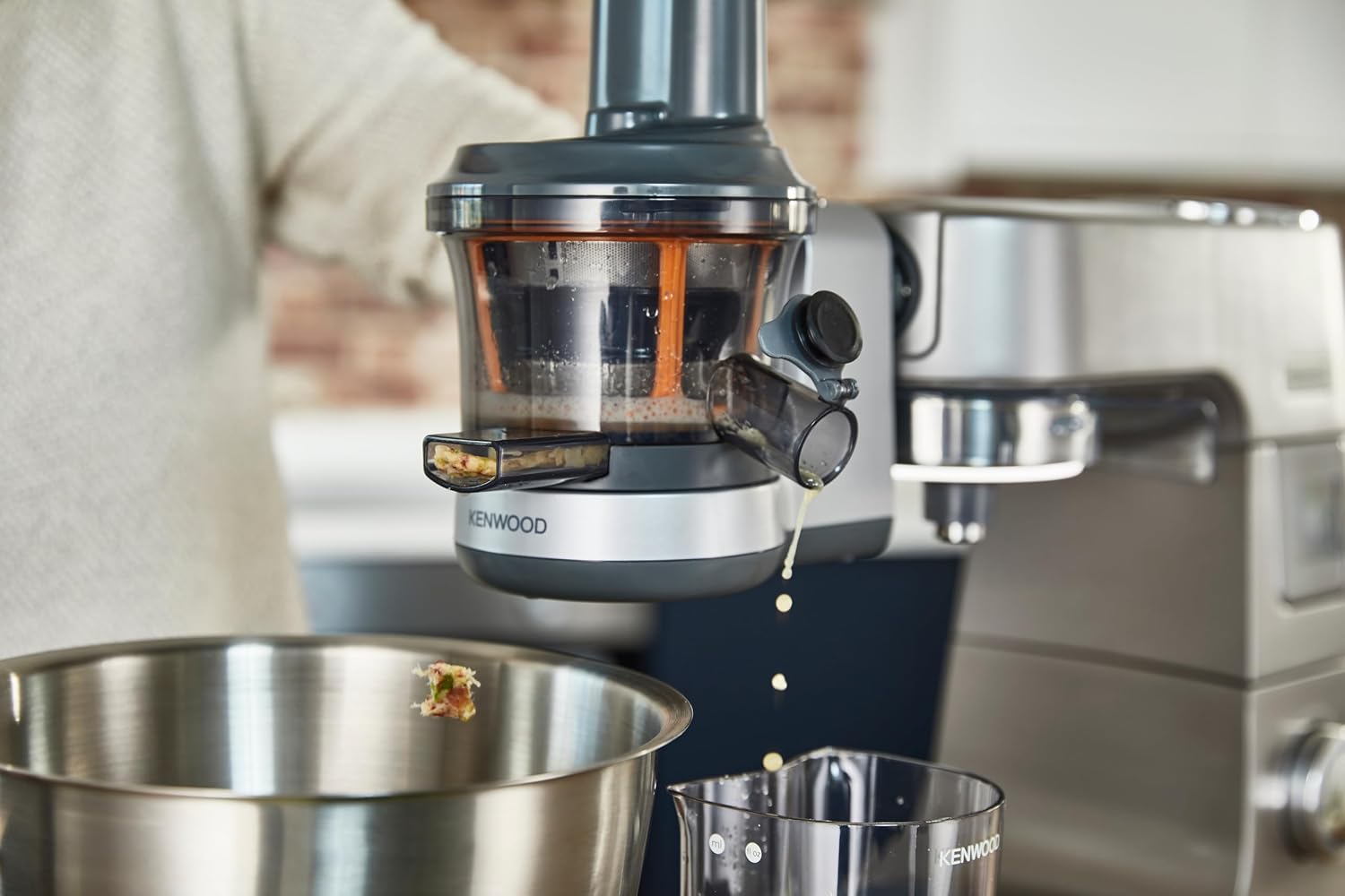 Thumbnail 3 de Kenwood KAX720PL Slow Juicer