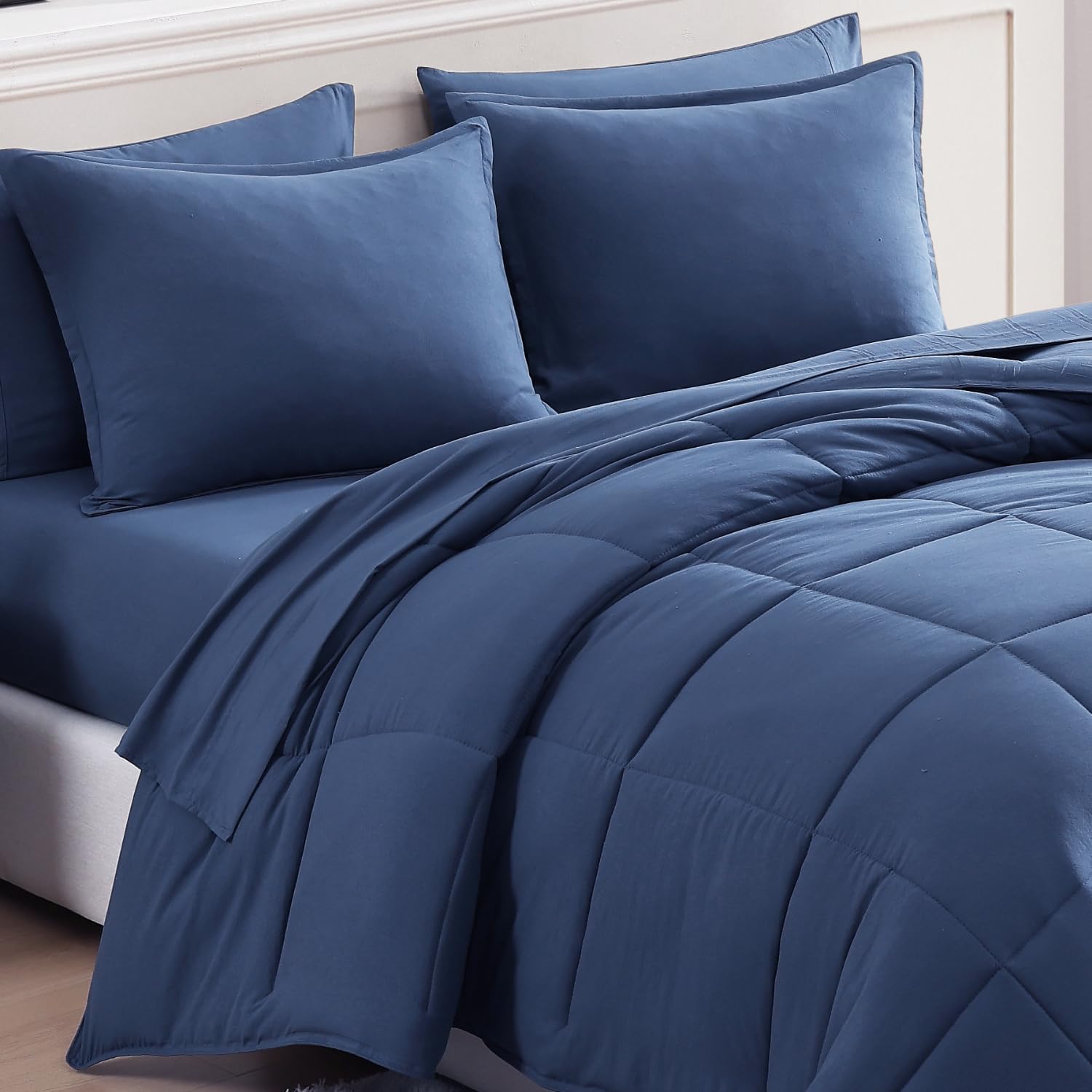 Detalle 2 de Casa Platino WM10BIB-TW-NVY Twin Bed-in-a-Bag, Navy Microfiber
