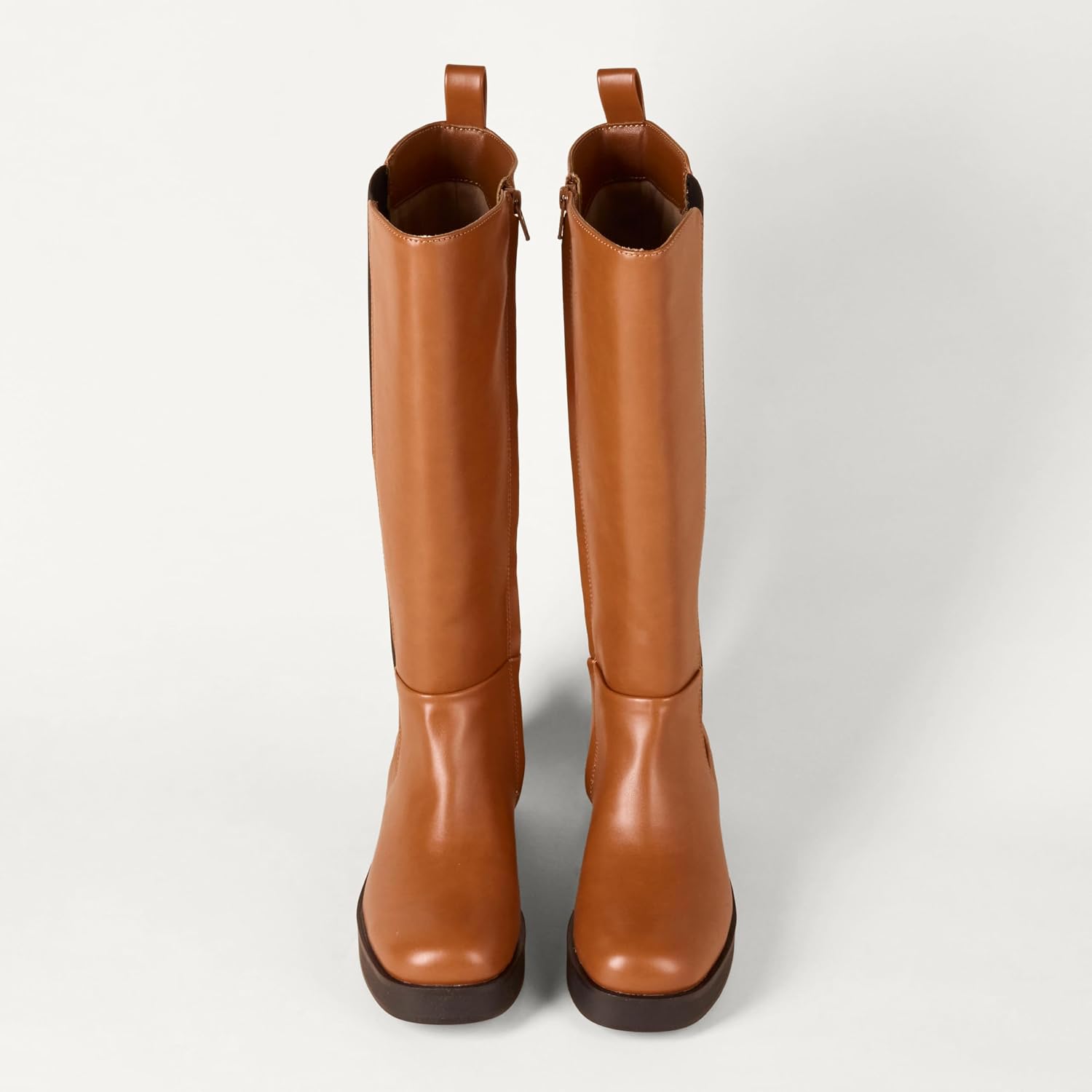 Detalle de Amazon Essentials Women’s Tall-Gusset Knee-High Boots