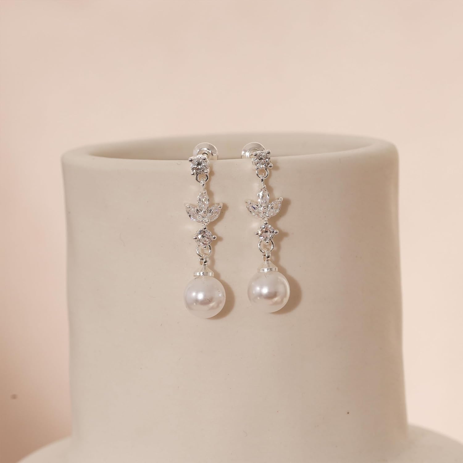 Detalle de HARJJME Perlen Ohrringe Silber 925 | 14K vergoldete Hänger mit Zirkonia – lang, hypoallergene Modeschmuck