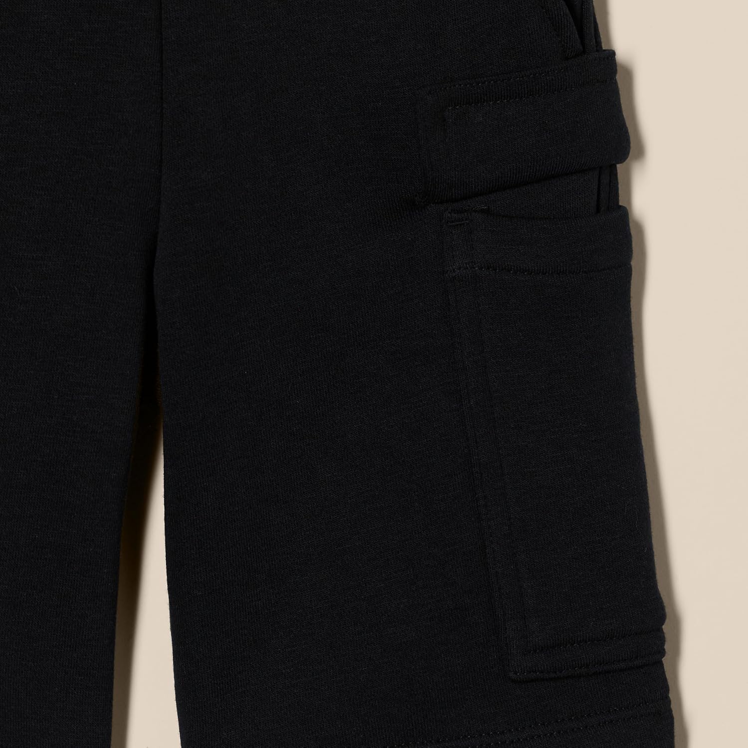 Thumbnail 1 de Amazon Essentials Boy’s Terry Cargo Sweat Shorts