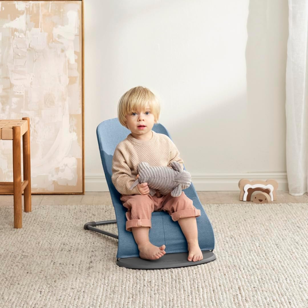 Detalle de BabyBjörn Transat Bliss, Tissé chiné Bleu — transat ergonomique pour bébé 0–2 ans (3,5–13 kg)