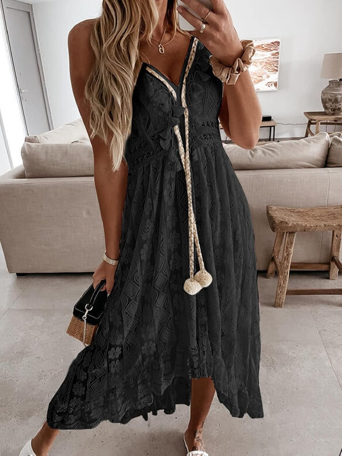 Detalle de CUPSHE Damen Sommerkleid mit V-Ausschnitt, Floral-Spitze und Quasten (Spaghetti-Träger)
