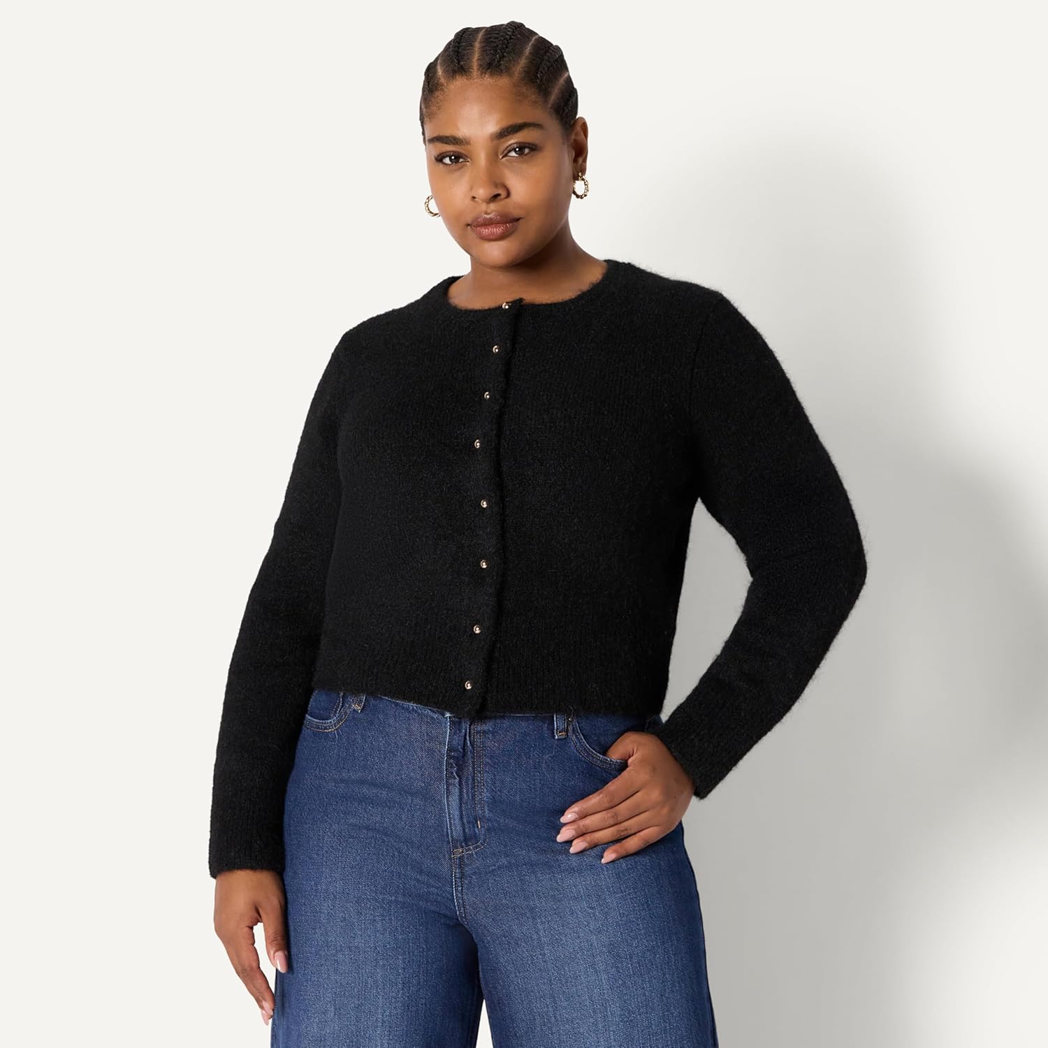 Thumbnail 5 de Amazon Essentials Women’s Regular-Fit Faux Mohair Button-Down Cardigan