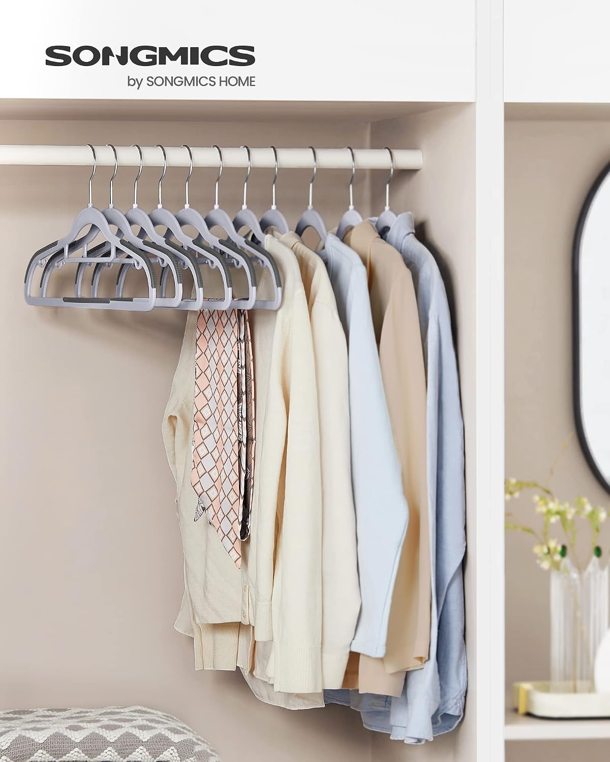 Detalle 2 de SONGMICS CRP20G50 kleerhangers, set van 50, 42 cm, antislip en draaibare haak
