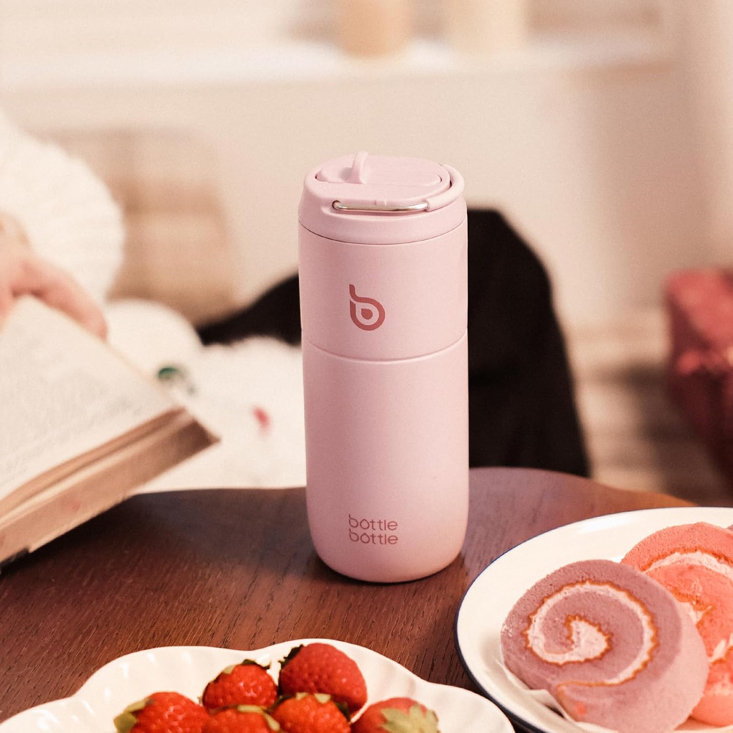 Detalle 2 de BOTTLE BOTTLE Insulated 500ml sports drink bottle 🚰