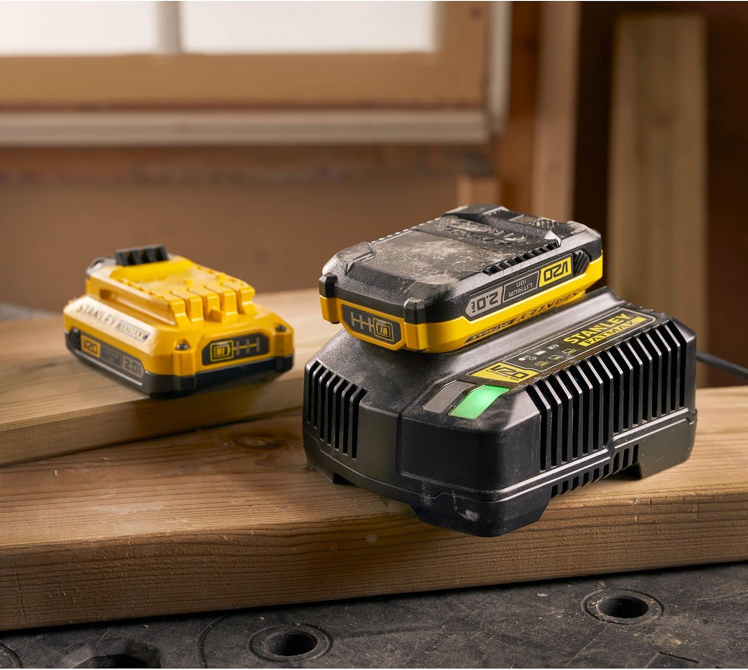 Detalle de STANLEY FATMAX SFMCB12D2-QW Batteria 18 V — doppia alimentazione affidabile per i tuoi progetti