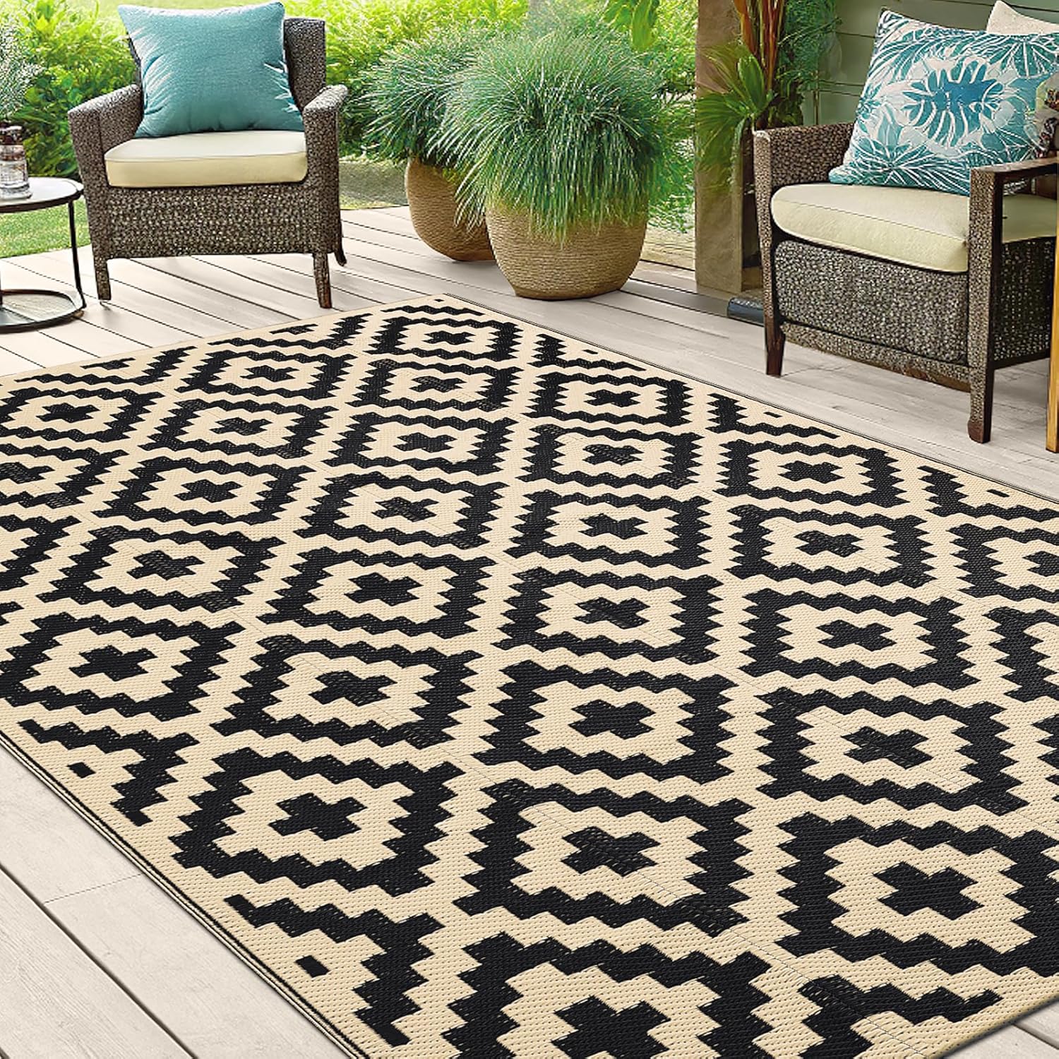 Detalle de Smiry Waterproof Outdoor Rug 5x8 ft — Reversible Plasic Straw Patio Rug for Outdoor & Indoor Use