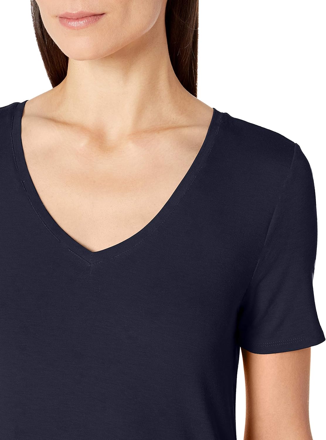 Thumbnail 2 de Amazon Essentials Damen Swingkleid mit V-Ausschnitt (kurzärmelig, normale Passform)