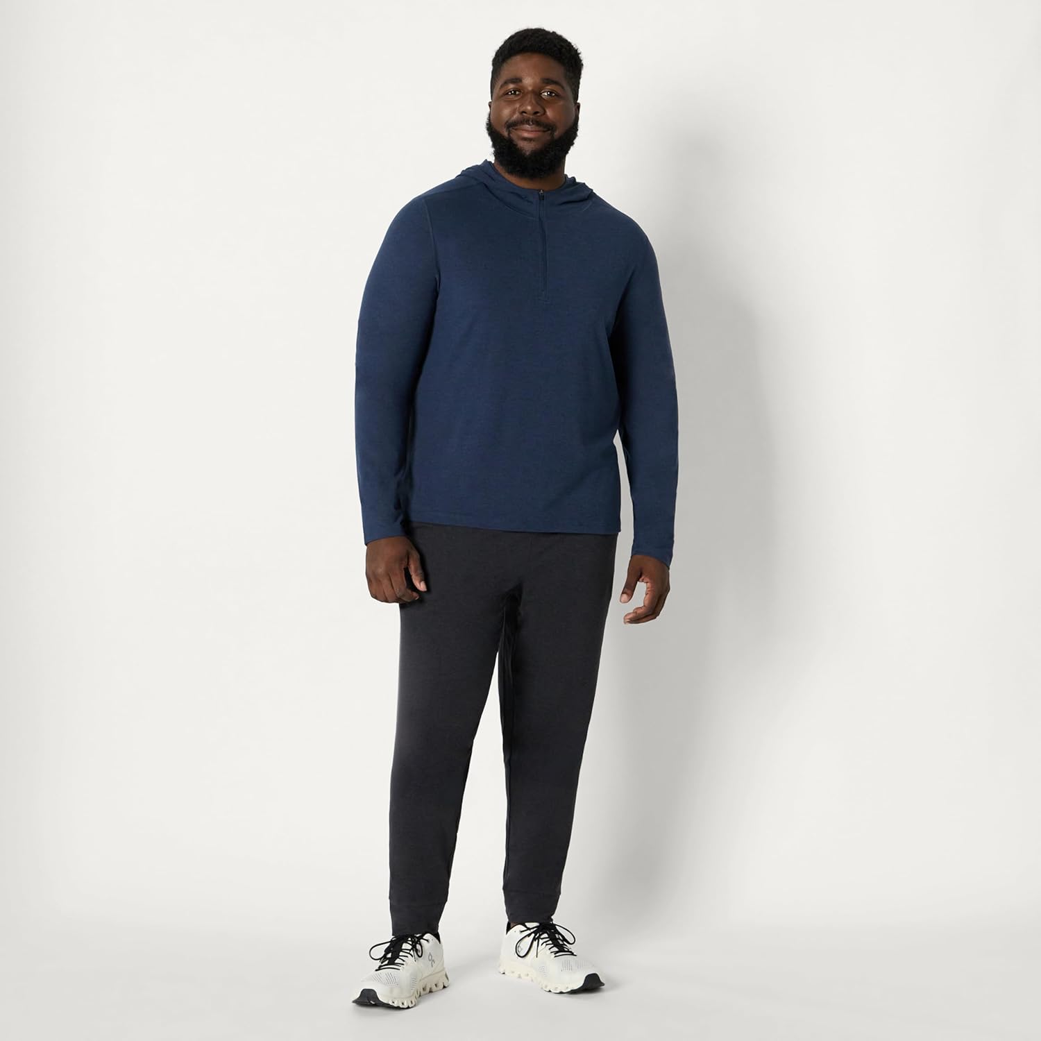 Thumbnail 6 de Amazon Essentials Men’s Athletic Soft Performance Lightweight Quarter-Zip Hoodie