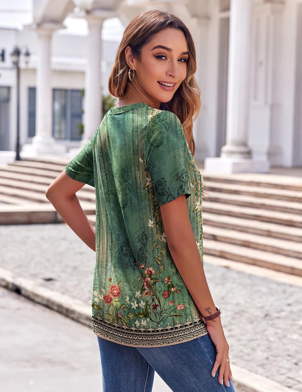 Detalle de Zeagoo Women’s Summer Tops: Casual Short Sleeve V-Neck Blouses for Work and Everyday
