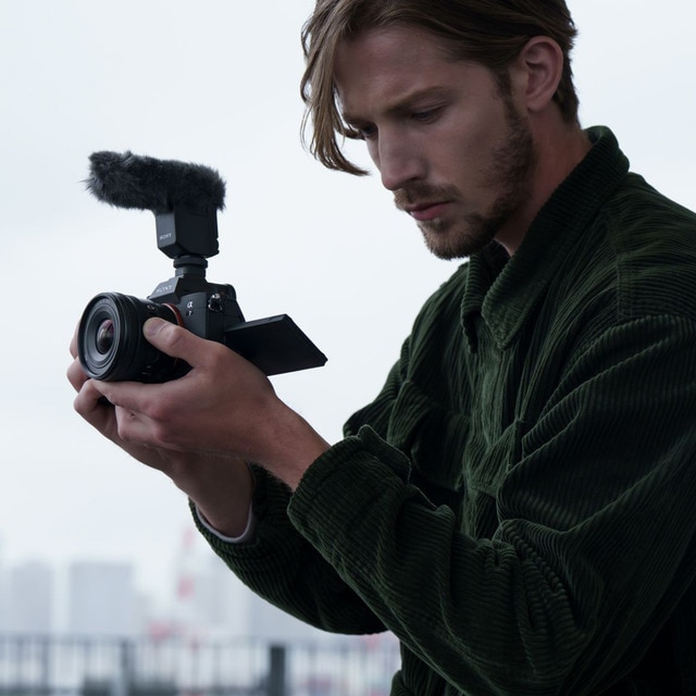 Thumbnail 2 de Sony SELP1020G objetivo zoom 10-20 mm F4 para vídeo