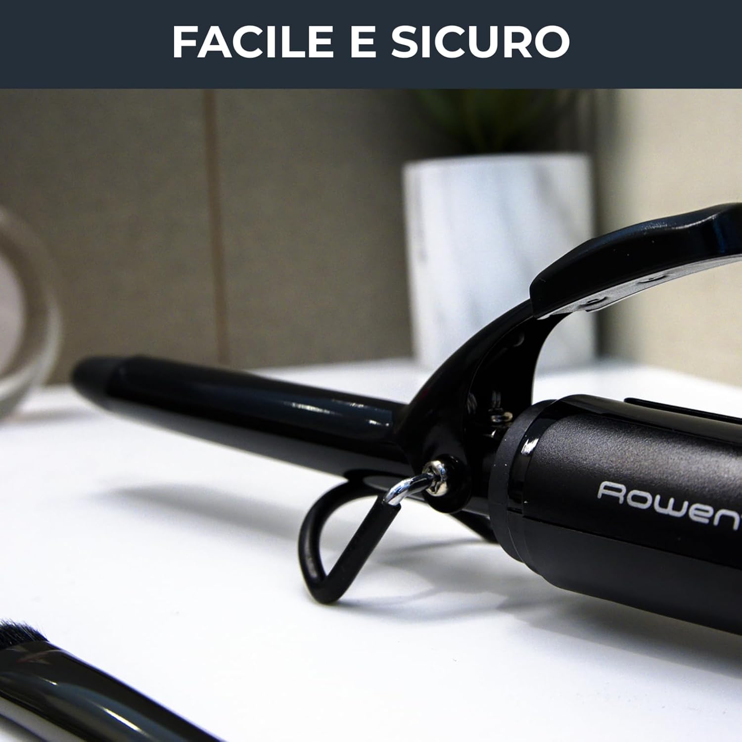 Detalle de Rowenta CF2119 Ferro Arricciacapelli 16 mm: riccioli solidi e delicati, rivestimento ceramico