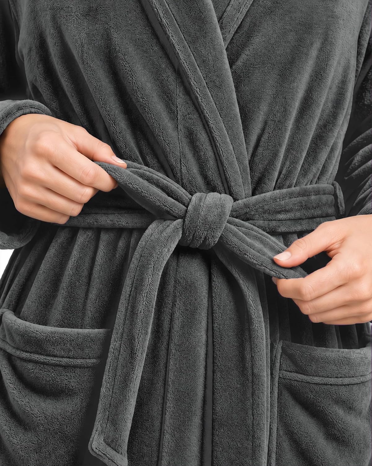 Detalle de NY Threads dameskamerjas met capuchon, zachte fleece en tailleband